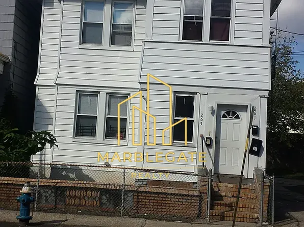 261-263 21st St #33, Irvington, NJ 07111