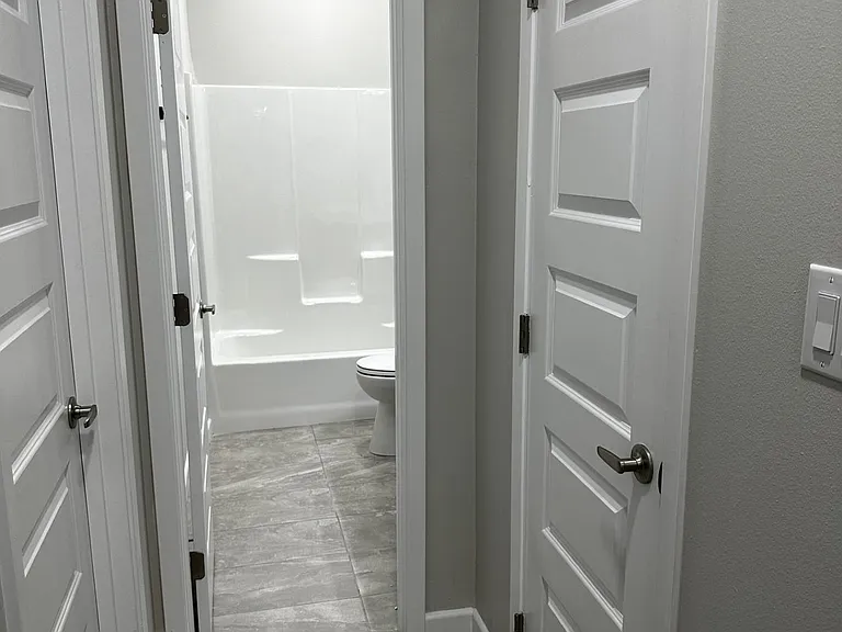 1002 Sugar Garden Dr — Photo 12