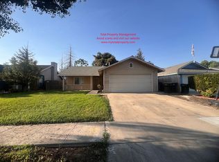 1157 Santa Cruz Ave, Tulare, CA 93274