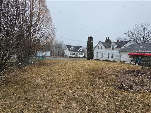 341 Milltown Blvd, Saint Stephen, NB E3L 1J3