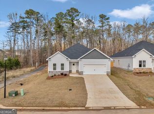 121 Garrett Ln, Bonaire, GA 31005