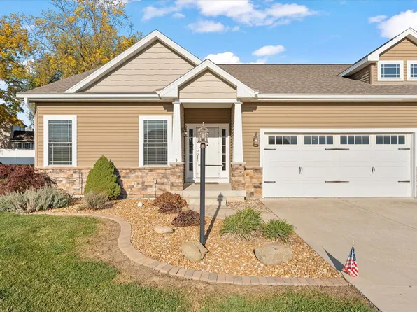 1806 Lake Ridge Ct #1806, Mahomet, IL 61853