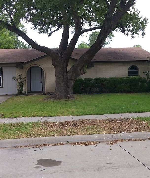 1st image of 4030 Hartford Dr