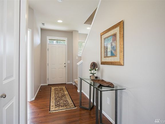 3rd image of 19522 SE 271st Pl