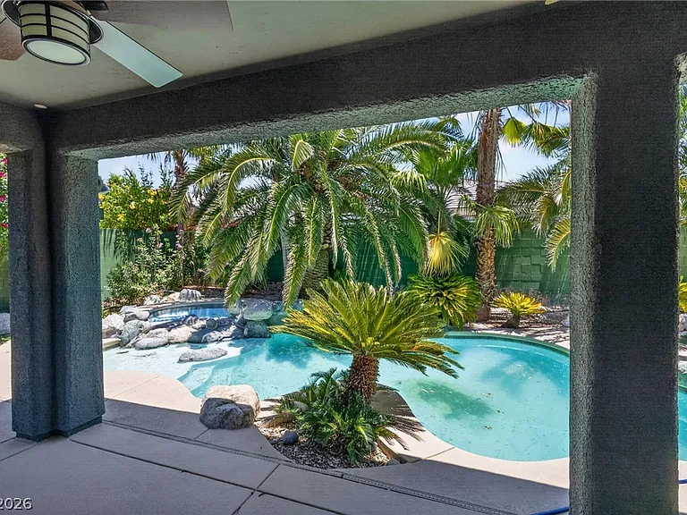 8606 Kennedy Heights Ct — Photo 18