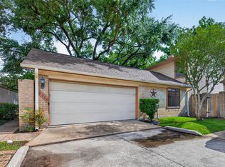 8006 Oakwood Forest Dr, Houston, TX 77040