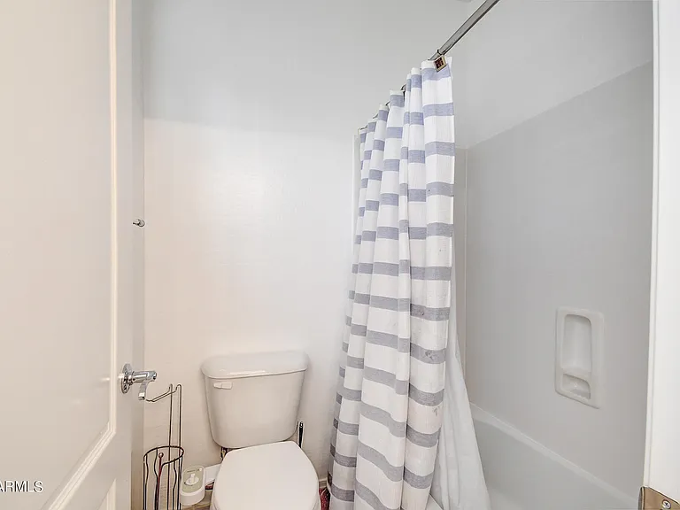 1120 N Crosscreek Dr — Photo 32