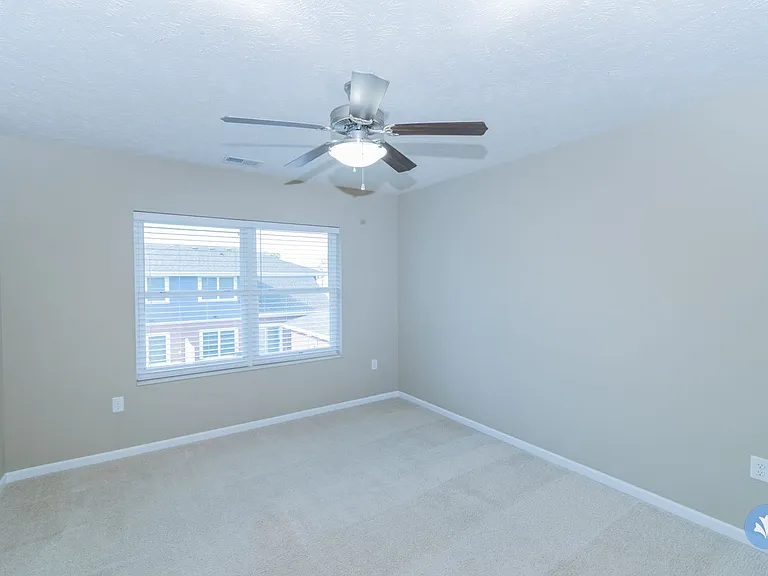3020 S 72nd St — Photo 28