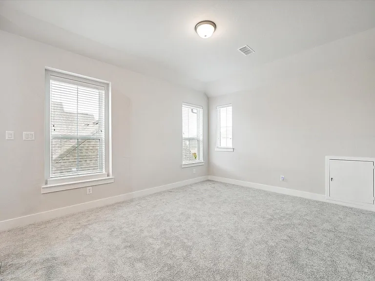 2418 Russet Forest Dr — Photo 22