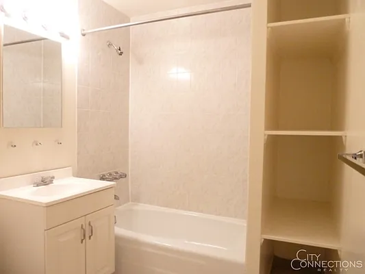 Rented by City Connections Realty | media 12