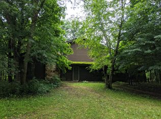 35013 Oak Openings, Oconomowoc, WI 53066