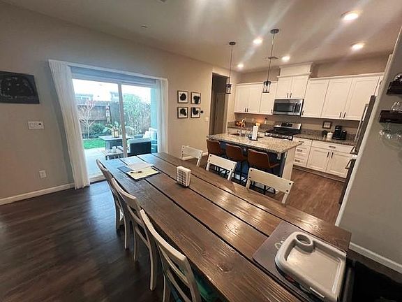 Eat in Kitchen