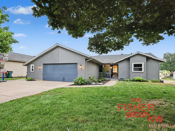 8504 Corsica Dr, Jenison, MI 49428