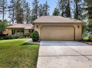 906 E Timberwood Cir, Spokane, WA 99208