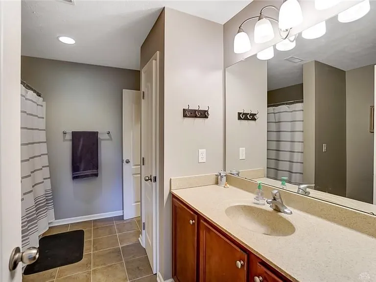 4302 Straight Arrow Rd — Photo 21