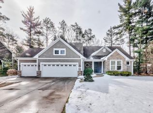 5577 N Red Pine Cir, Kalamazoo, MI 49009