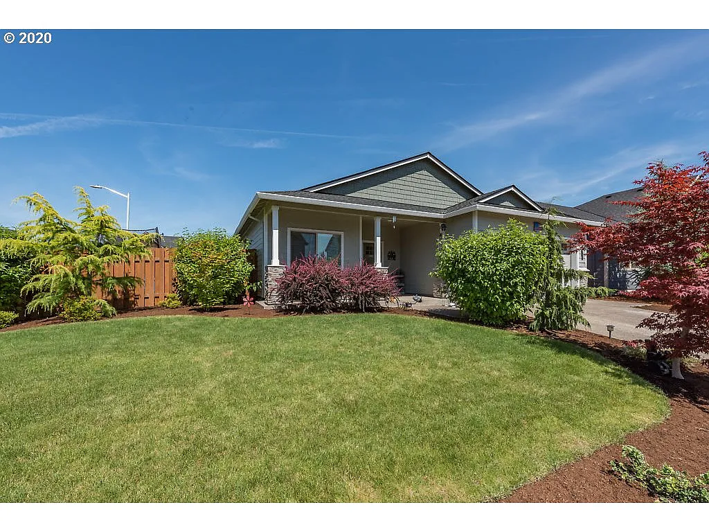 891 Julie Ln photo 1