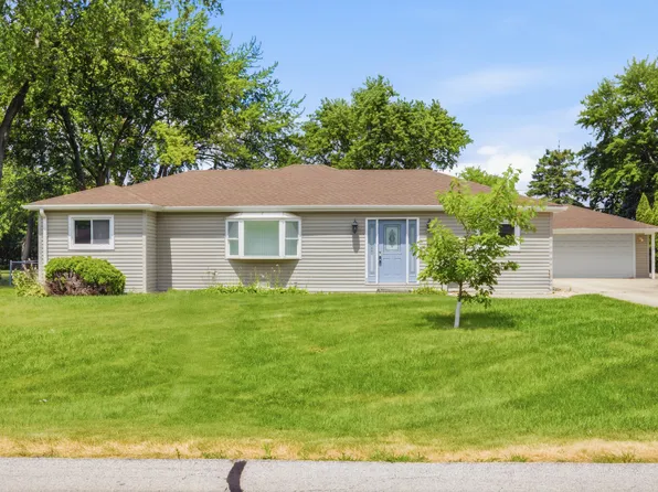 440 Aster Ln, Hoffman Estates, IL 60169