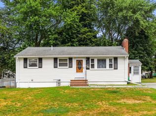 6 Carol Ann Rd, Tewksbury, MA 01876