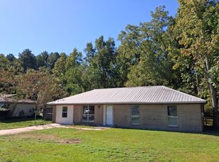 192 Meadow Creek Dr, Webb, AL 36376