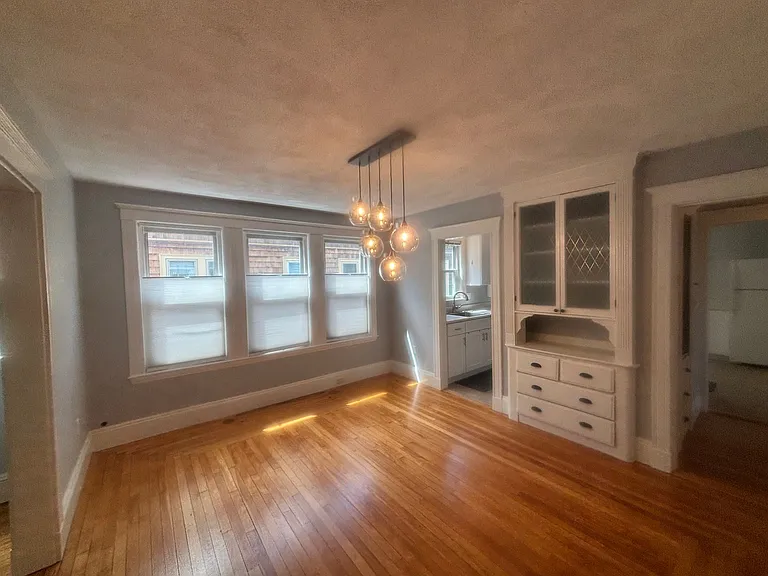 16 Sunset Rd #1 — Photo 2