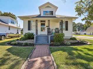 301 E 2nd St, O'Fallon, IL 62269