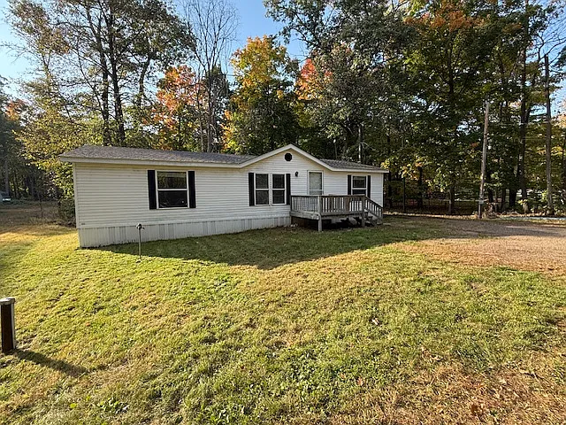 3 bed, 1248 sqft, $1,975 — Photo 2