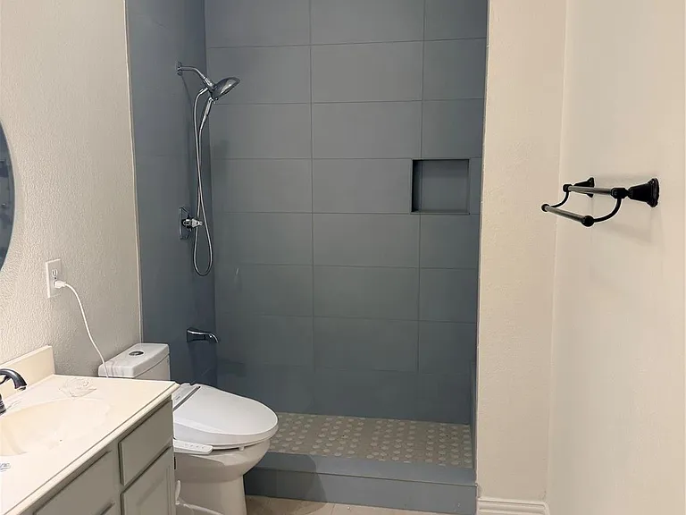 2220 Sky Harbor Dr — Photo 10