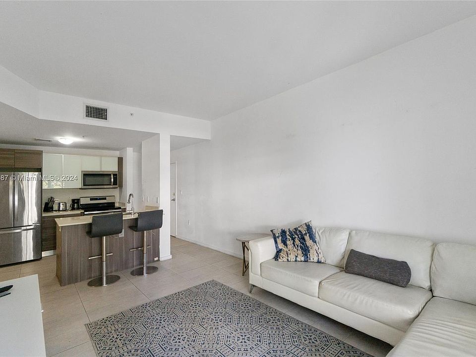 1st image of 481 NE 29th St #402