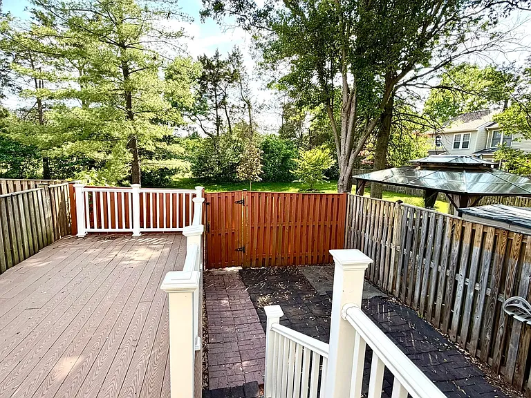 21282 Hedgerow Ter — Photo 23