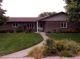 3901 Park Ridge Rd, North Platte, NE 69101