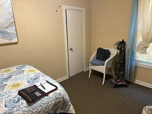5th image of 1234 Oak Donnick Ln