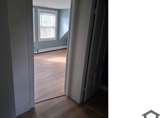 16 West St APT 3A, Franklin, MA 02038