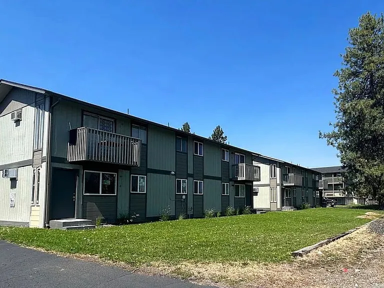 Greenwood Apartments — Photo 13