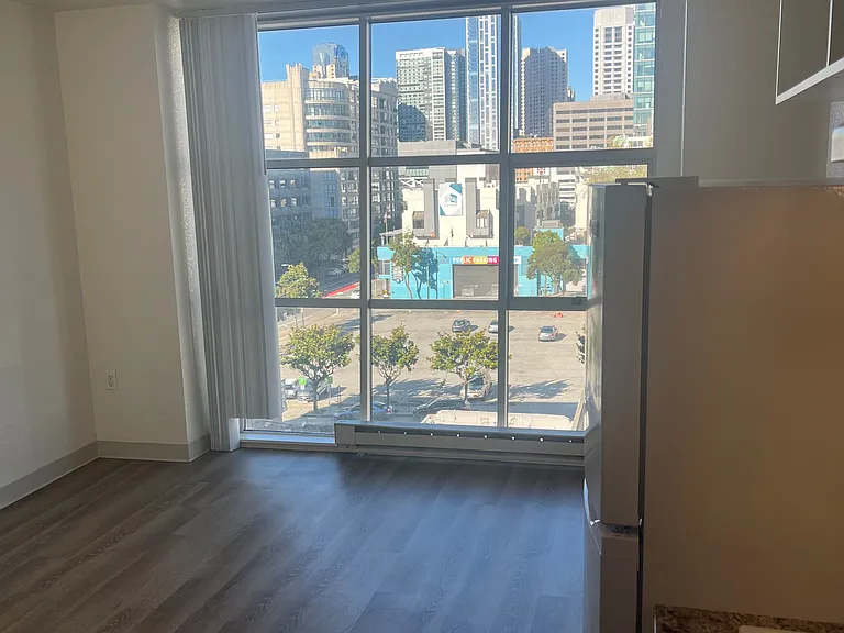 Yerba Buena Commons — Photo 4