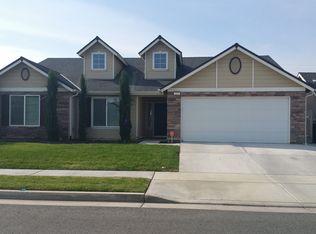727 Descanso Bay St, Tulare, CA