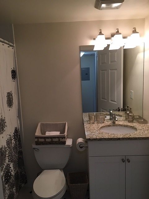 2nd image of 800 Jefferson St APT 6G