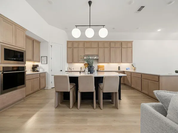 2008 Tobiano Trce, Georgetown, TX 78633