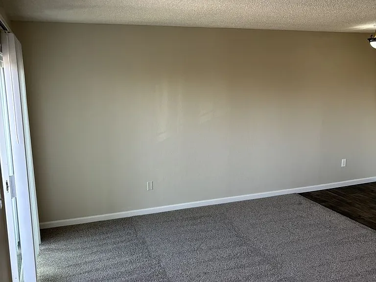 1402-1422 SW Hall St — Photo 11