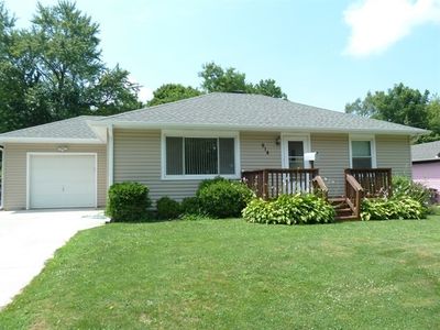 914 Saint John St, Elgin, IL, 60120