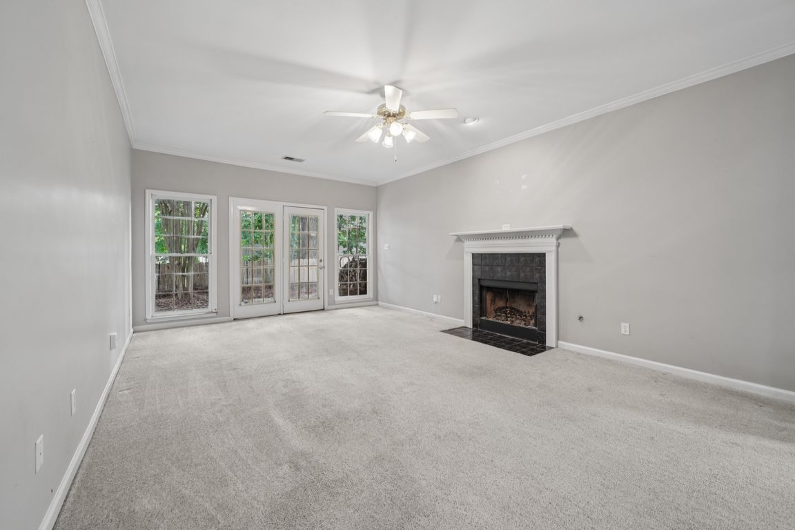 Stone Brook Ln-S0808-013.jpg