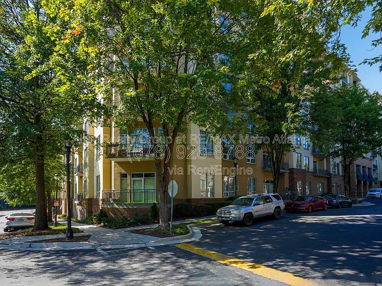 711 Cosmopolitan Dr #105 — Photo 31