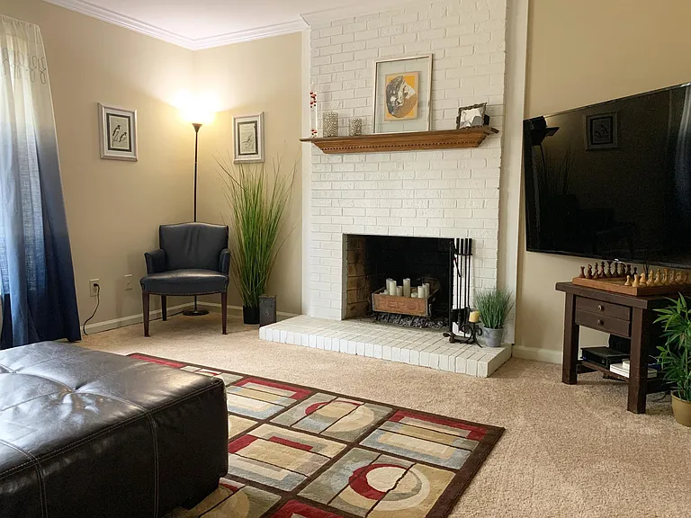 108 Fox View Pl — Photo 3