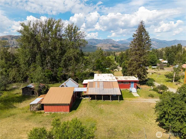 517 Lufkin Lane, Winthrop, WA 98862