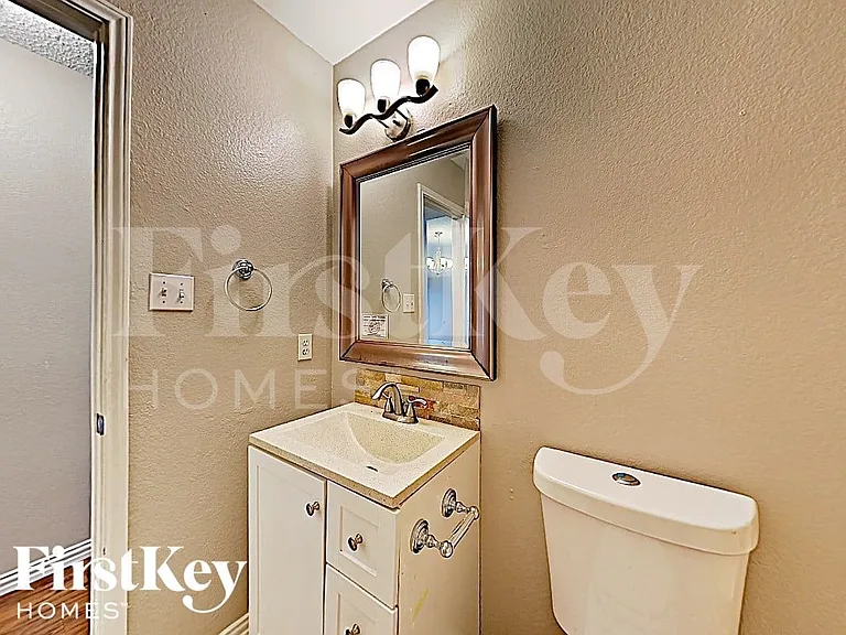 3955 Cypress Gardens Dr — Photo 13