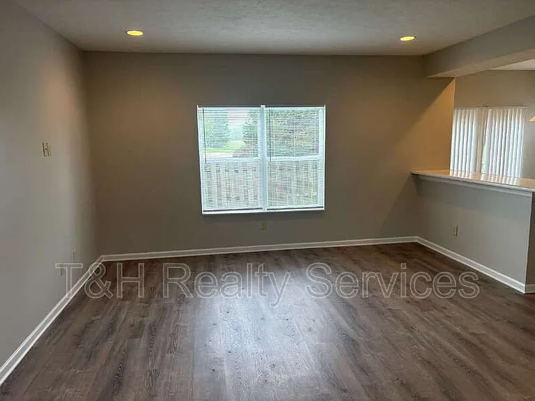 2273 Shadowbrook Trce — Photo 5