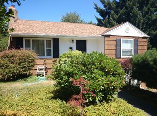 3710 SW Southern St, Seattle, WA 98126