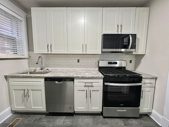 4th image of 7320 Pershing Ave APT 1