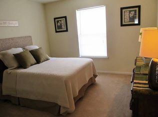 1905 King Edward Ct APT 4, Virginia Beach, VA 23454