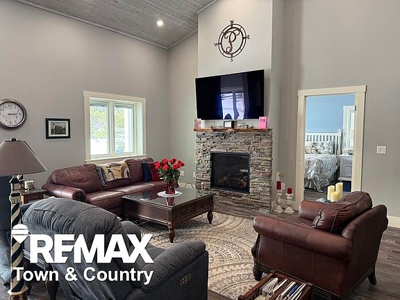 2nd image of 4415 N Baker Rd